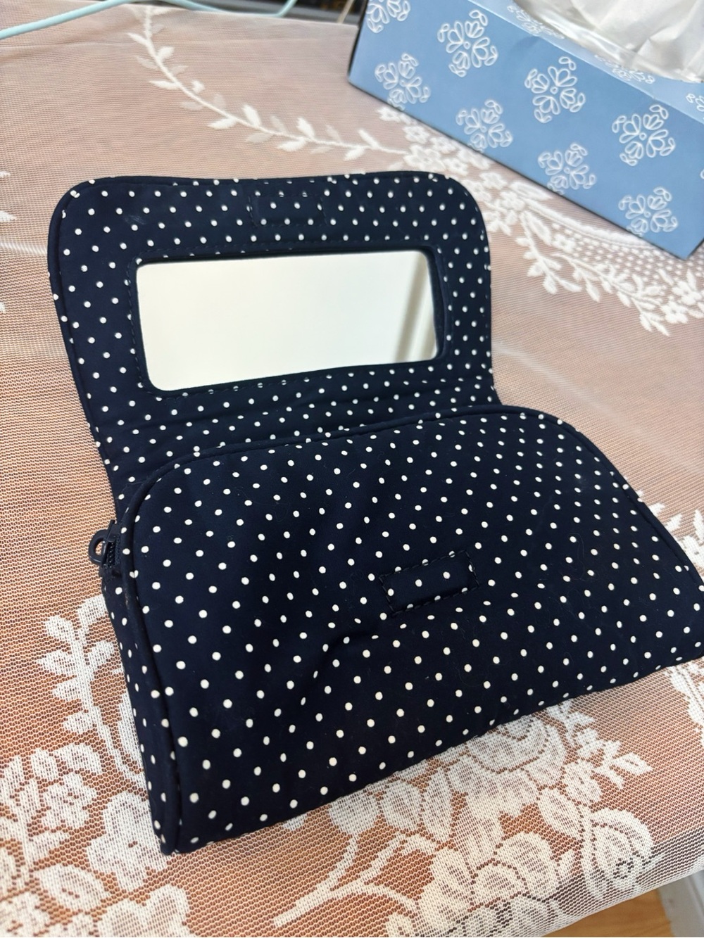 Brandy Melville Make Up Pouch